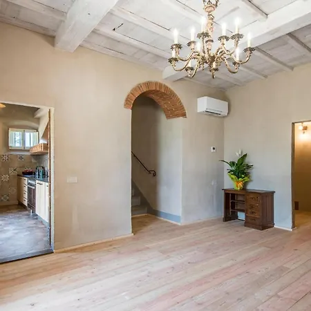 5 Bedroom Gorgeous In *