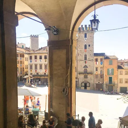 5 Bedroom Gorgeous In Arezzo
