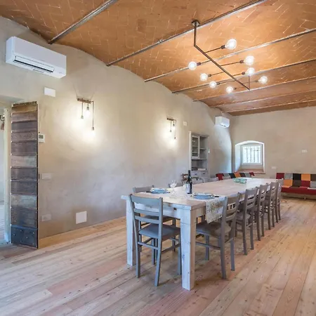 Holiday home 5 Bedroom Gorgeous In