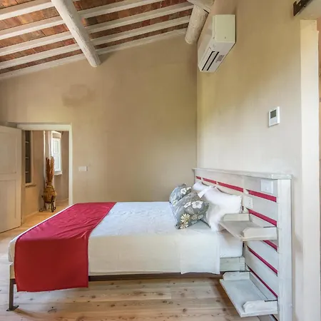 5 Bedroom Gorgeous In Holiday home *
